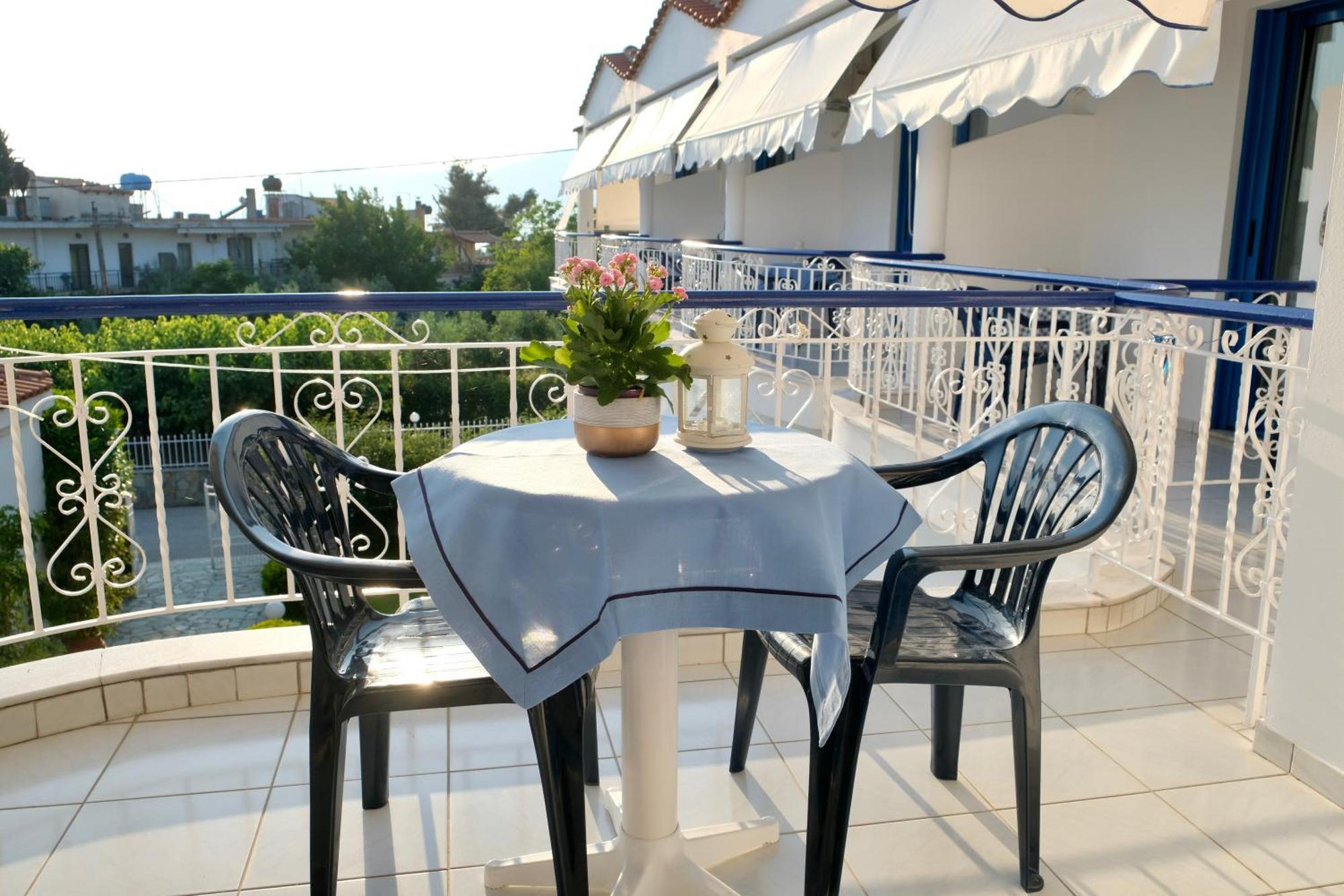 Leventis Apartments Rovies Ngoại thất bức ảnh