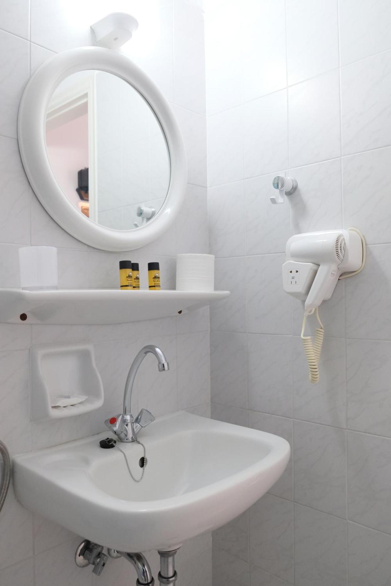 Leventis Apartments Rovies Ngoại thất bức ảnh